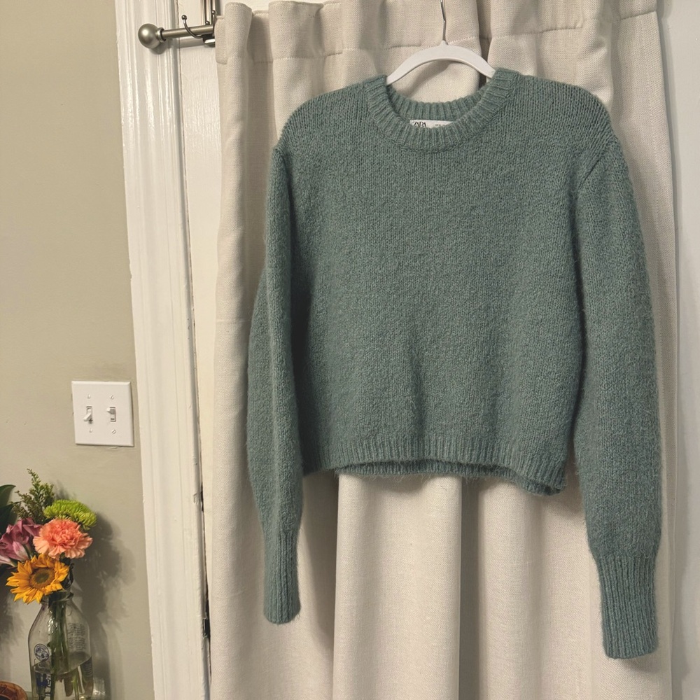 Zara XL cropped Alpaca blend sweater